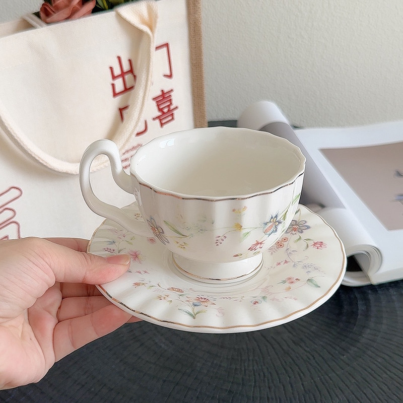 Gold-drawing Floral Print Coff - Draw Coffee And Tea recension och pris
